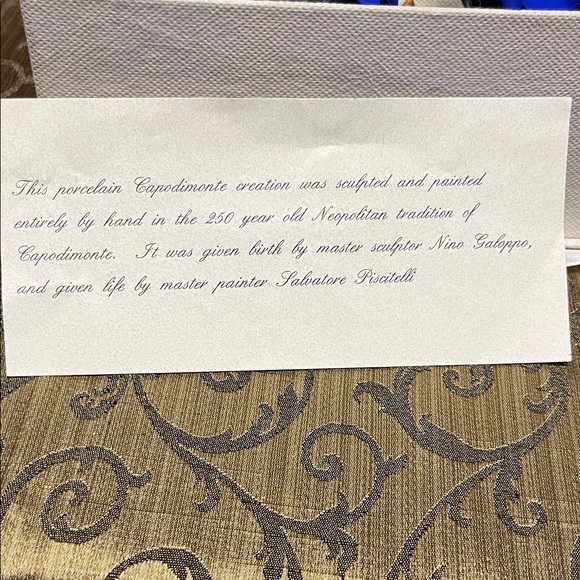 Porcelain Capodimonte Hand Painted Rose - Picture 9 of 11